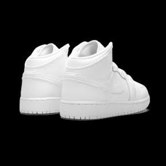 NEW Air Jordan 1 Mid GS Sz 7Y=8.5W 554725-130 - Picture 3 of 3